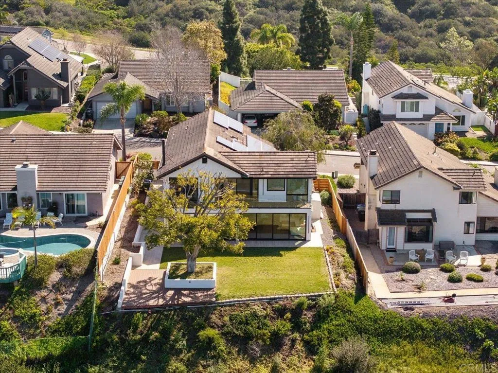 https://cdn.realtyfeed.com/cdn/127/306666533/23ded1b55651394661a9d4879612fa3a.webp