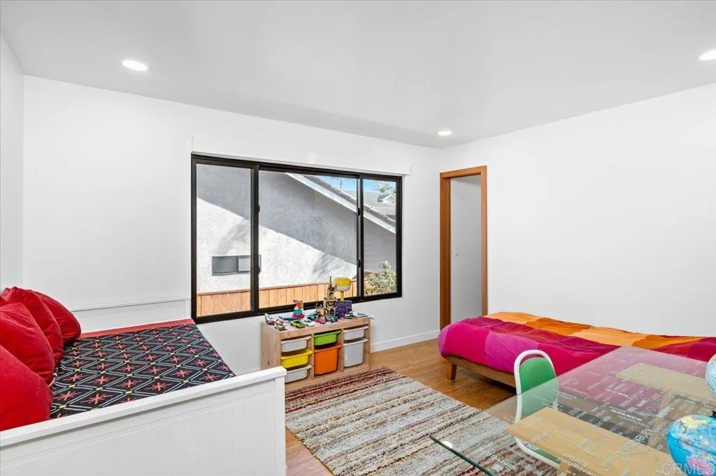 https://cdn.realtyfeed.com/cdn/127/306666533/25d54bd0988680629a5e3a5ba3cc4f20.webp