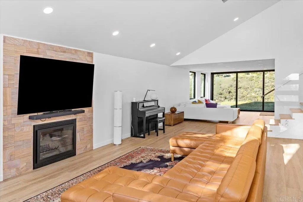 https://cdn.realtyfeed.com/cdn/127/306666533/581f736e75ddaf6aae30fb14a2ef7286.webp