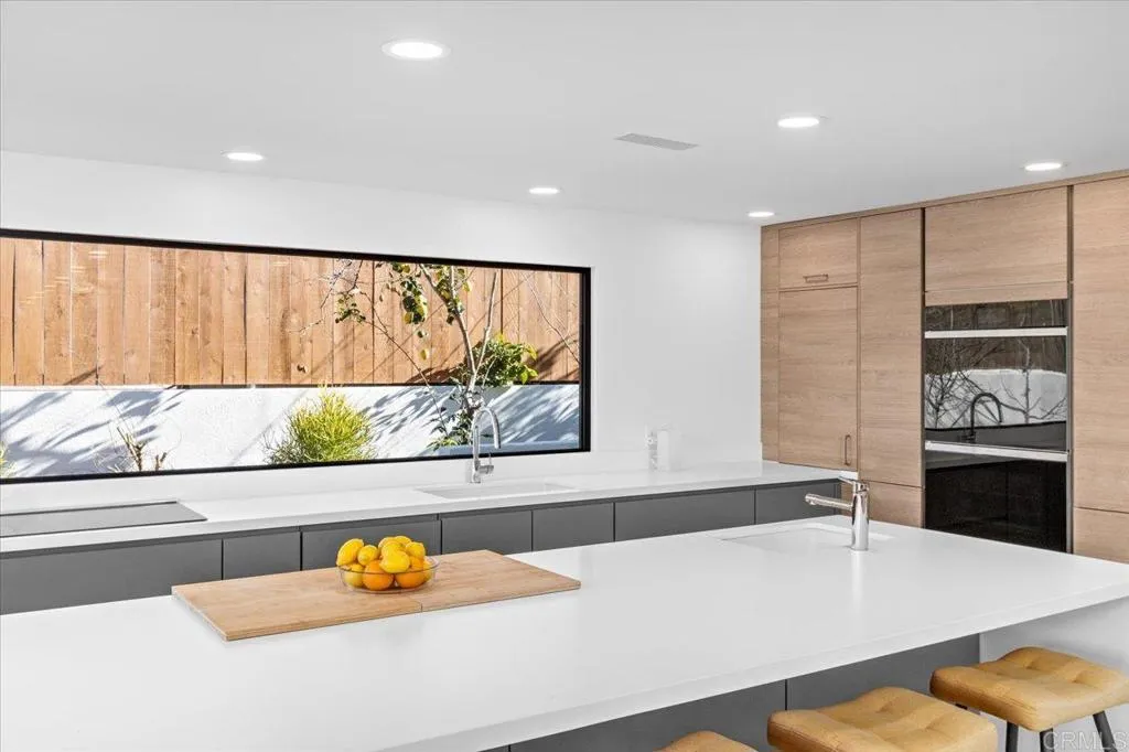 https://cdn.realtyfeed.com/cdn/127/306666533/68fc4050d0602c83249ecf647d4ac10e.webp