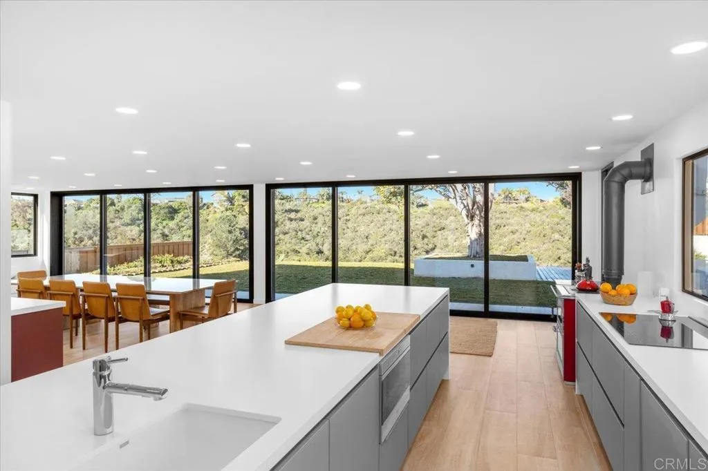 https://cdn.realtyfeed.com/cdn/127/306666533/7bc1323d6d2035990a5b510860eecfbb.webp
