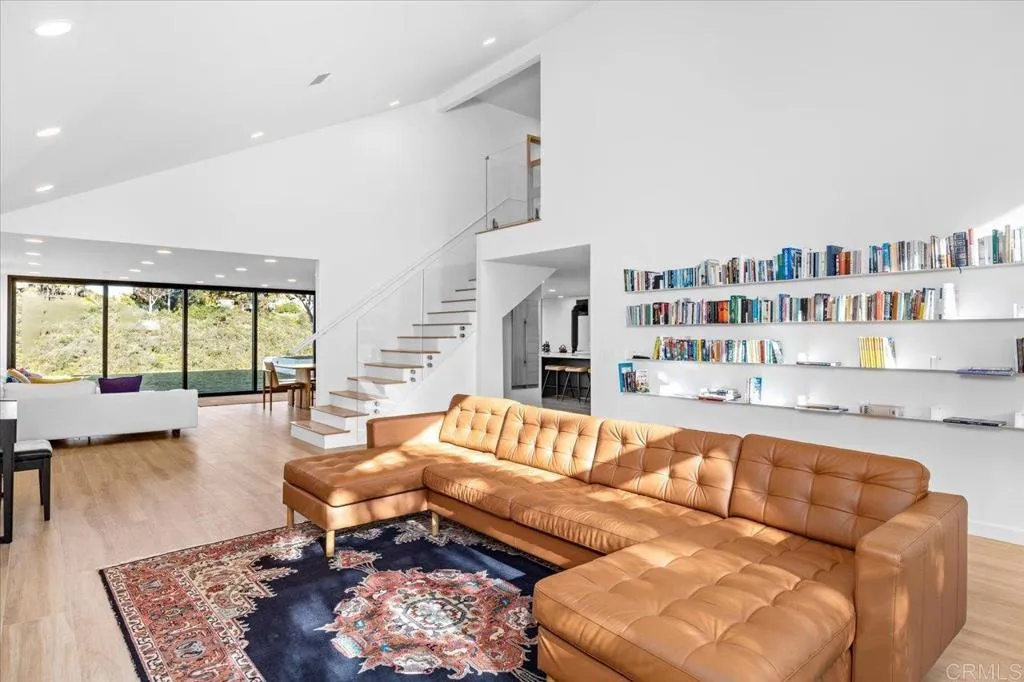 https://cdn.realtyfeed.com/cdn/127/306666533/94ba1976796a2219ab2da7d26d234314.webp