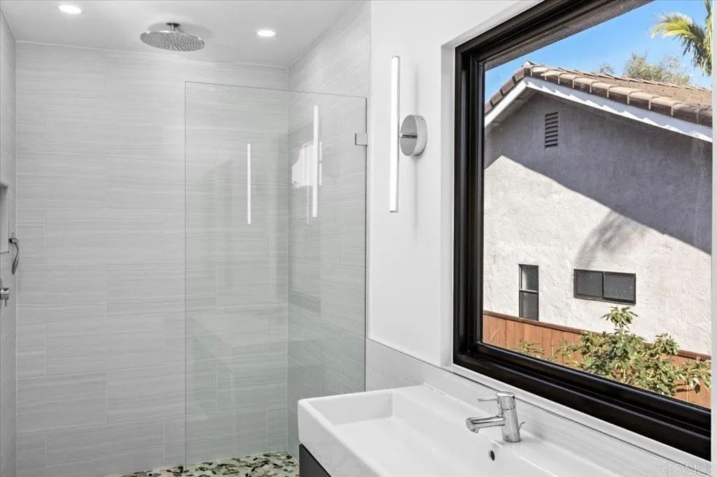 https://cdn.realtyfeed.com/cdn/127/306666533/a9af97c81cef477f93d5b54f37d9bd3d.webp
