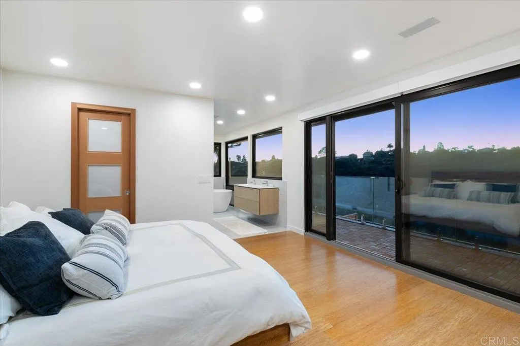 https://cdn.realtyfeed.com/cdn/127/306666533/c5bee010d6b65c6cd5880a67f035bdb3.webp