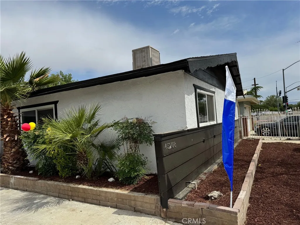 Lancaster, CA 93534