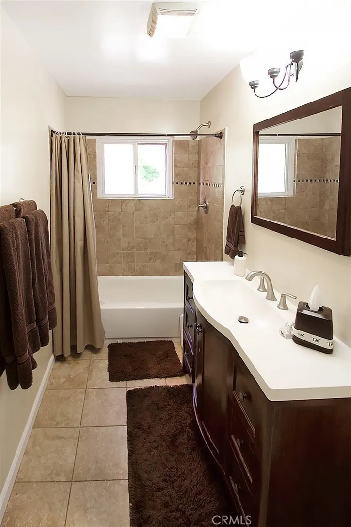 https://cdn.realtyfeed.com/cdn/127/306666601/571357918f3f7763acbce9a8fdf416dd.webp