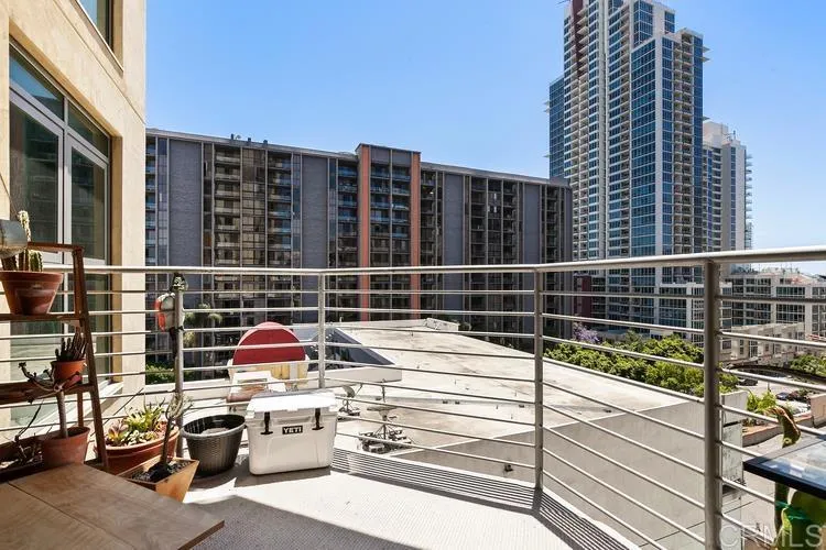 https://cdn.realtyfeed.com/cdn/127/306666606/89bacf7e3c12850c3a70e003e2f6b527.webp