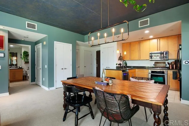 https://cdn.realtyfeed.com/cdn/127/306666606/a20d8917a617731f979190ec6d4103de.webp