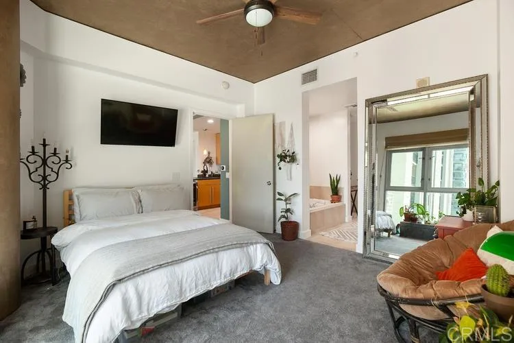https://cdn.realtyfeed.com/cdn/127/306666606/f94abe72c2877dc1f5372e1cc2c1d863.webp