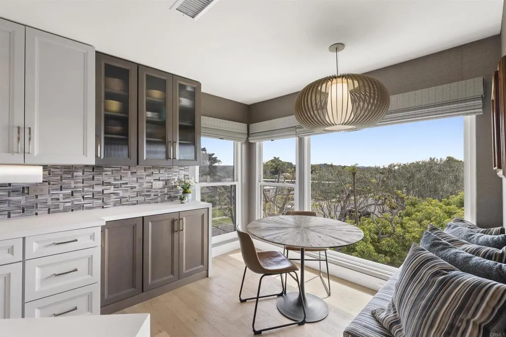 https://cdn.realtyfeed.com/cdn/127/306666626/c06d6dd0826597cde67ebc709bbab3d9.webp