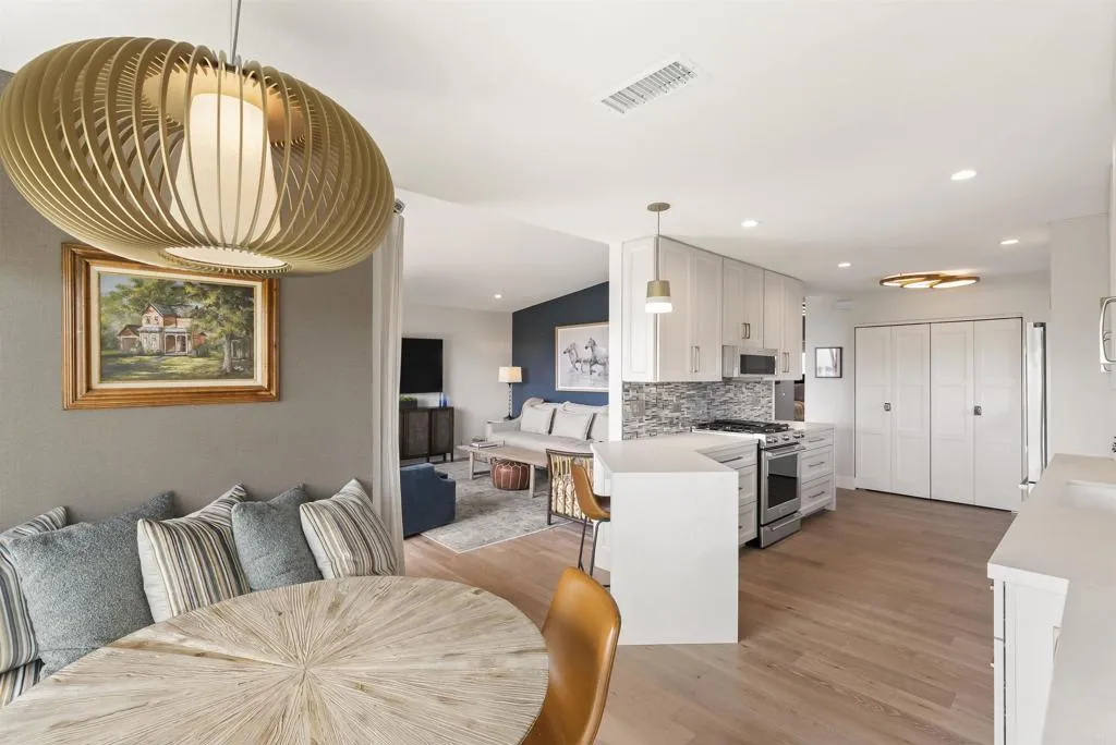 https://cdn.realtyfeed.com/cdn/127/306666626/cd730f05ac37d0f53fe4d46addae6696.webp