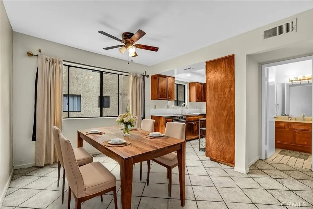 8750 Kester Unit 31, Panorama City, CA 91402 - Photo 4 of 22, Panorama City, CA