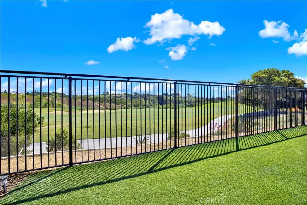 https://cdn.realtyfeed.com/cdn/127/306666651/819b555f95638e5303d40035becdad87.webp