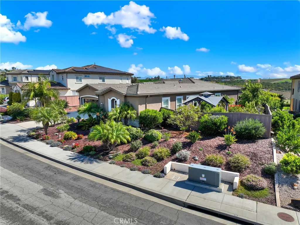 https://cdn.realtyfeed.com/cdn/127/306666651/870ca89fddd5e83075dec40409e0fe8f.webp