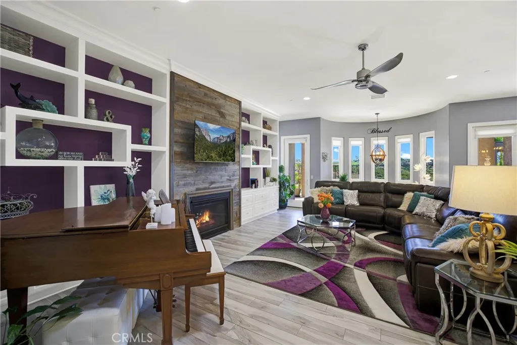 https://cdn.realtyfeed.com/cdn/127/306666651/9841ae67dcafbded7b41071e894cdea2.webp