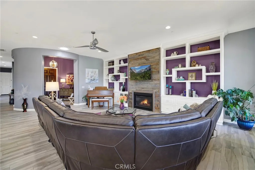 https://cdn.realtyfeed.com/cdn/127/306666651/c0db7e121b2f02cbfe192f8648845fd7.webp