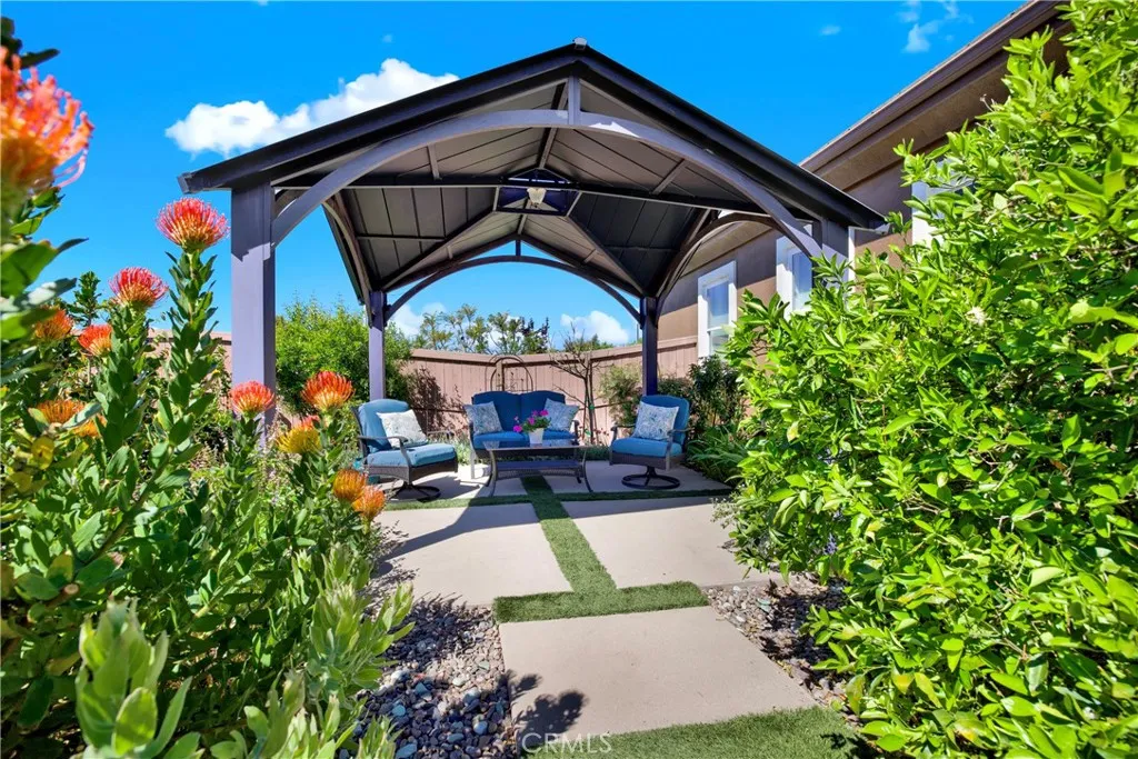 https://cdn.realtyfeed.com/cdn/127/306666651/e2d0b1d6fe055d38bc6f29ba9d7a04c8.webp
