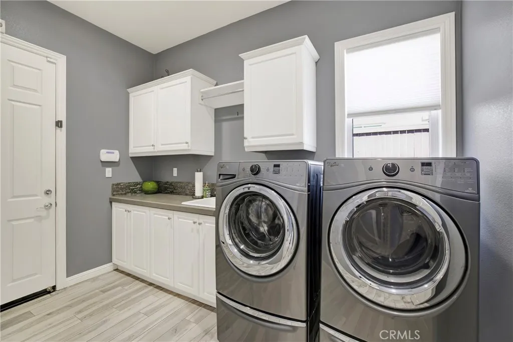 https://cdn.realtyfeed.com/cdn/127/306666651/f2a5a45b578676e643893fd2ded7017e.webp