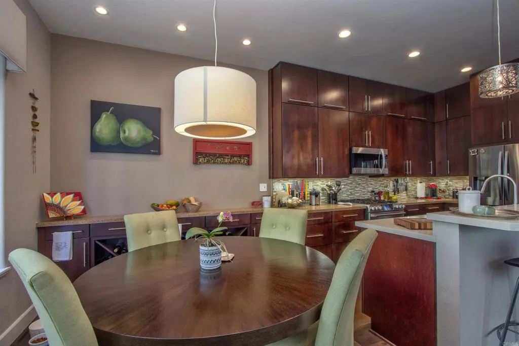 1684 Robin Place, Carlsbad, CA, 92011