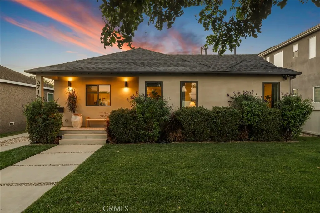 Los Angeles, CA 90016