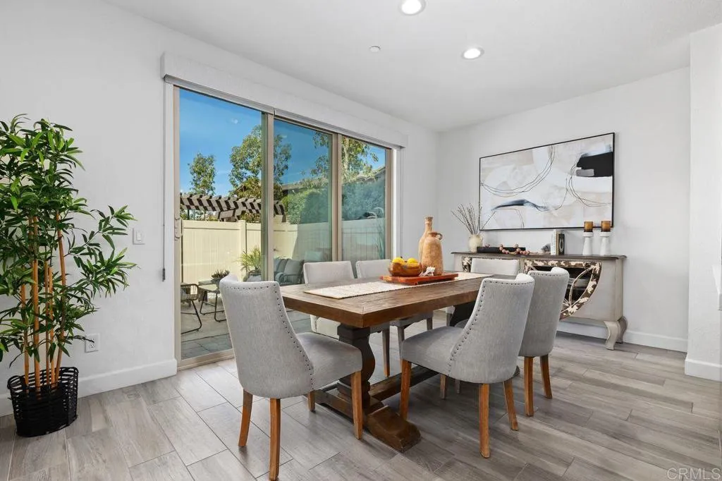 https://cdn.realtyfeed.com/cdn/127/306666725/4fefc0da0f4fd60831c4ee48f6b78098.webp
