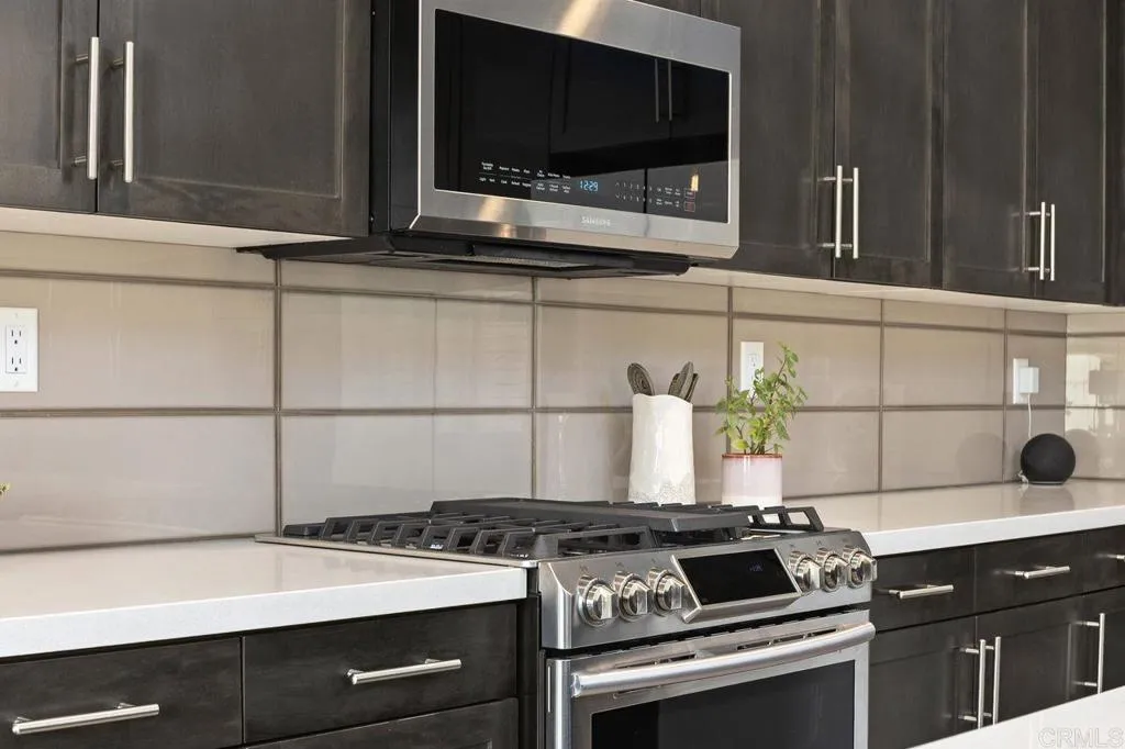 https://cdn.realtyfeed.com/cdn/127/306666725/9188f52d65fce1ea878ce2eb4d303e7f.webp