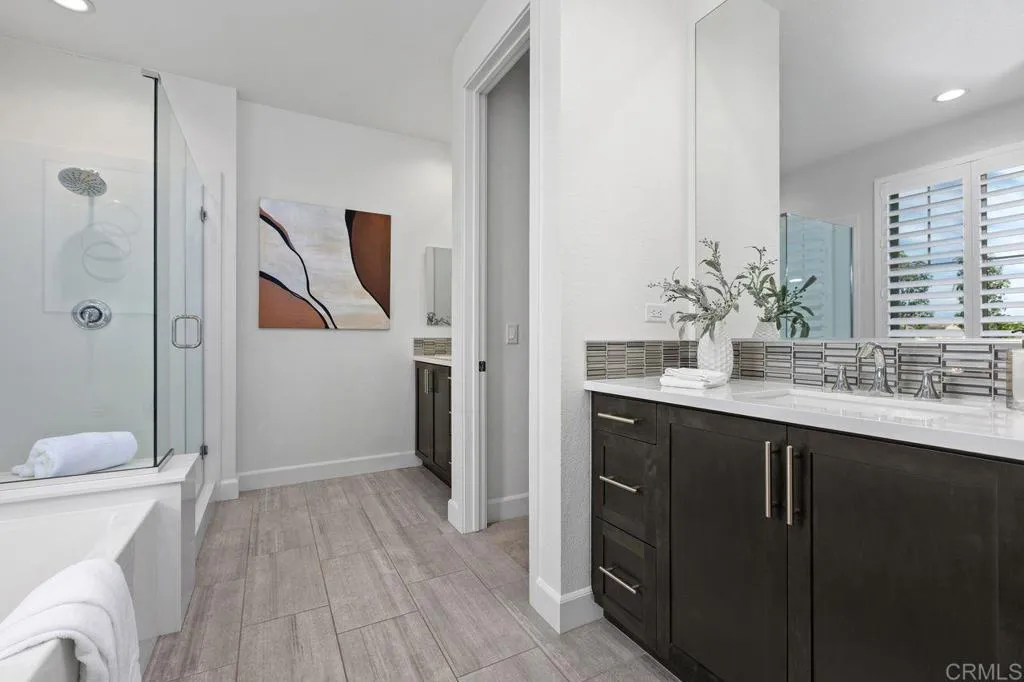 https://cdn.realtyfeed.com/cdn/127/306666725/ede9c1a83476572d7ad64d330a728256.webp