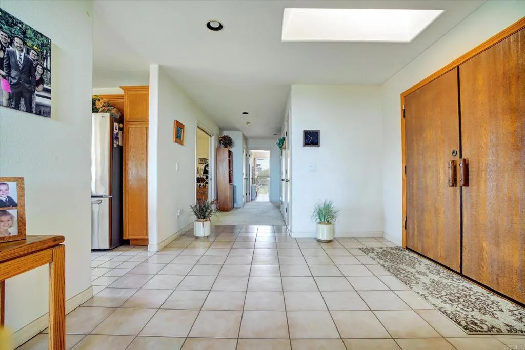 https://cdn.realtyfeed.com/cdn/127/306666764/fac09c8399ef2144348c6759362c9e93.webp