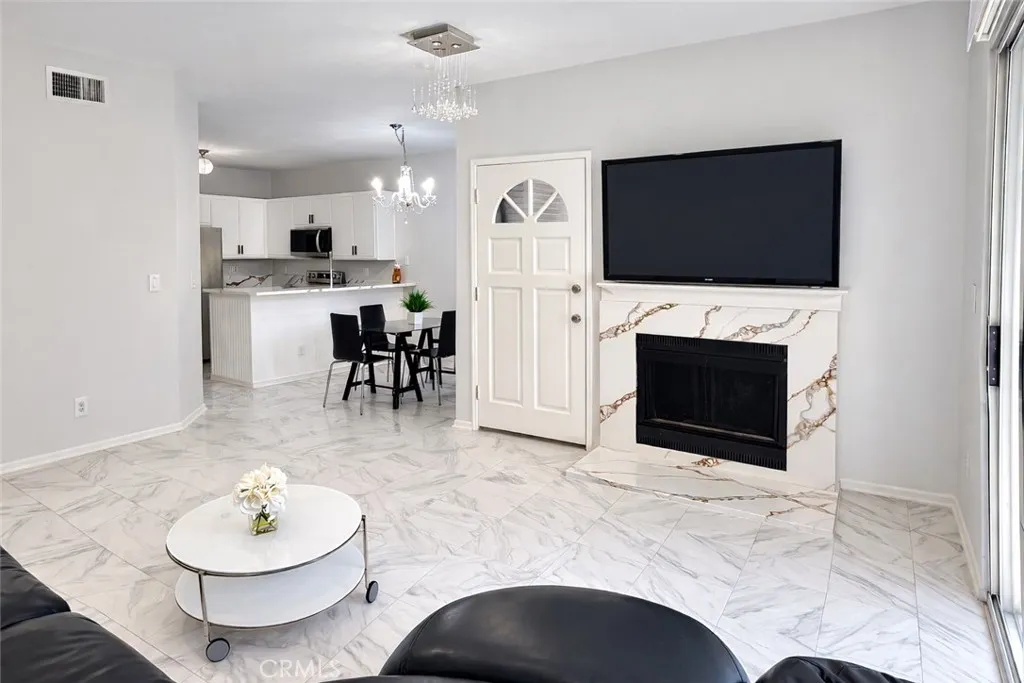 2456 Pleasant Way Unit A, Thousand Oaks, CA 91362 - Photo 5 of 37, Thousand Oaks, CA