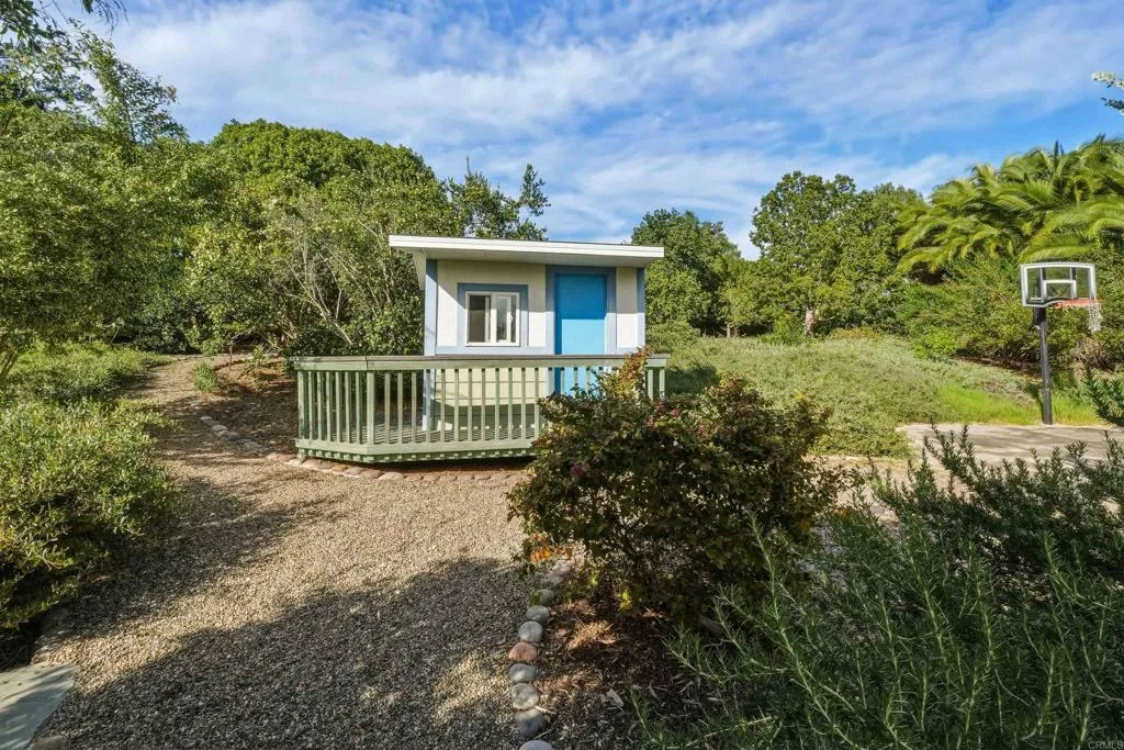 https://cdn.realtyfeed.com/cdn/127/306666802/0d81de967fe9b649b0ae75b7e52b902f.webp