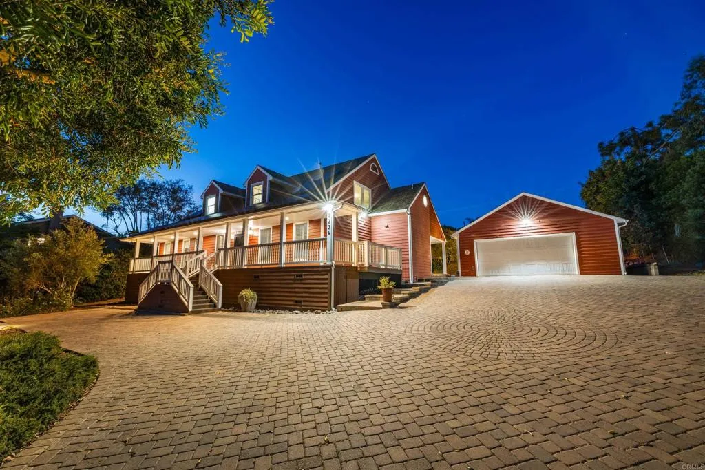 https://cdn.realtyfeed.com/cdn/127/306666802/397fd4ef2af8076a5dc67b56fbf9e846.webp