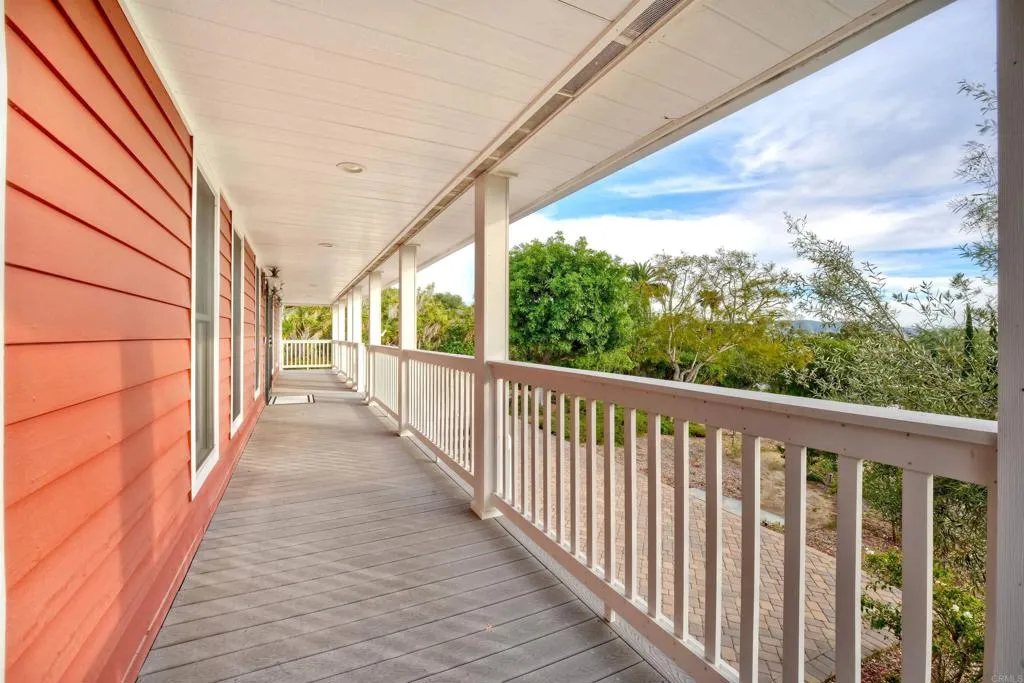 https://cdn.realtyfeed.com/cdn/127/306666802/49d96420f2f0e7c29cdfc49b74375500.webp