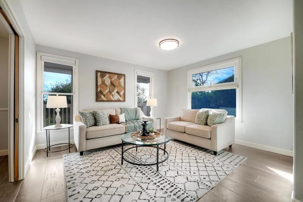 https://cdn.realtyfeed.com/cdn/127/306666802/4bd491c12e7e48bfb8293aa2bd85ceda.webp
