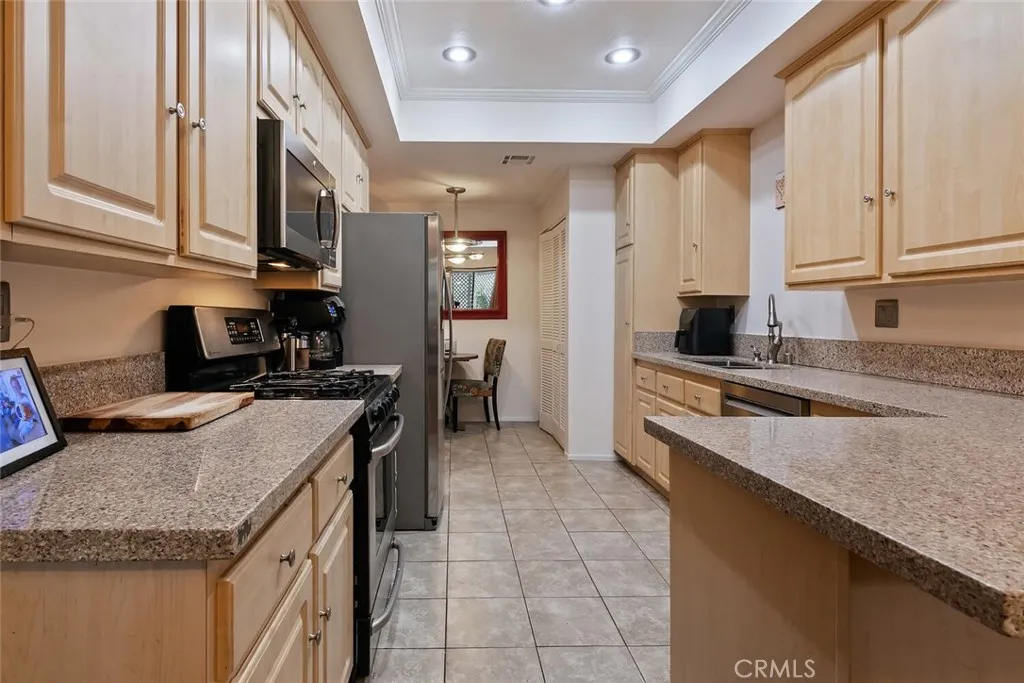13331 Moorpark St #119, Sherman Oaks, CA 91423 - Photo 5 of 32, Sherman Oaks, CA