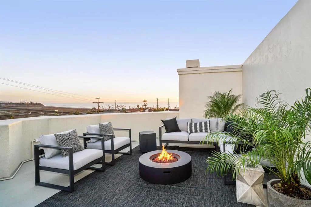 2475 Manchester Avenue, Cardiff By The Sea, CA, 92007