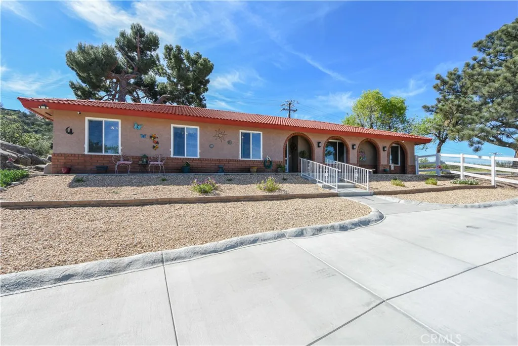 Hemet, CA 92544