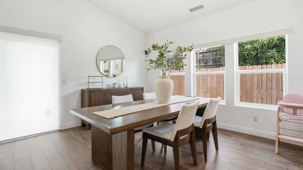 https://cdn.realtyfeed.com/cdn/127/306666929/5fa1e1644259d7a0759919f74c8f0b6d.webp