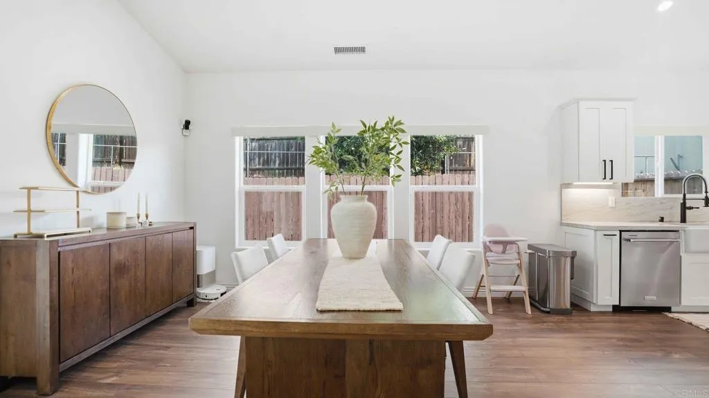 https://cdn.realtyfeed.com/cdn/127/306666929/6c4fafb6d5779cea3d6e110e0c668608.webp