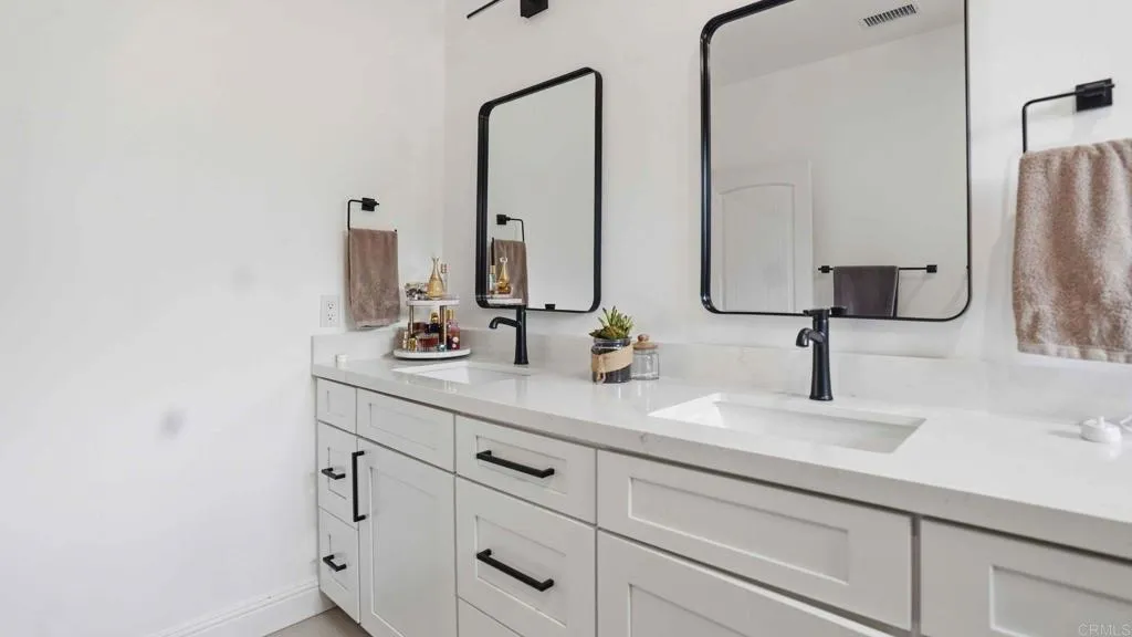 https://cdn.realtyfeed.com/cdn/127/306666929/8d4f1d40b3f15d036833801cdd483b1a.webp