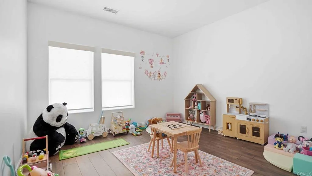 https://cdn.realtyfeed.com/cdn/127/306666929/f15b9e39efe9303c865f161e89313f1d.webp