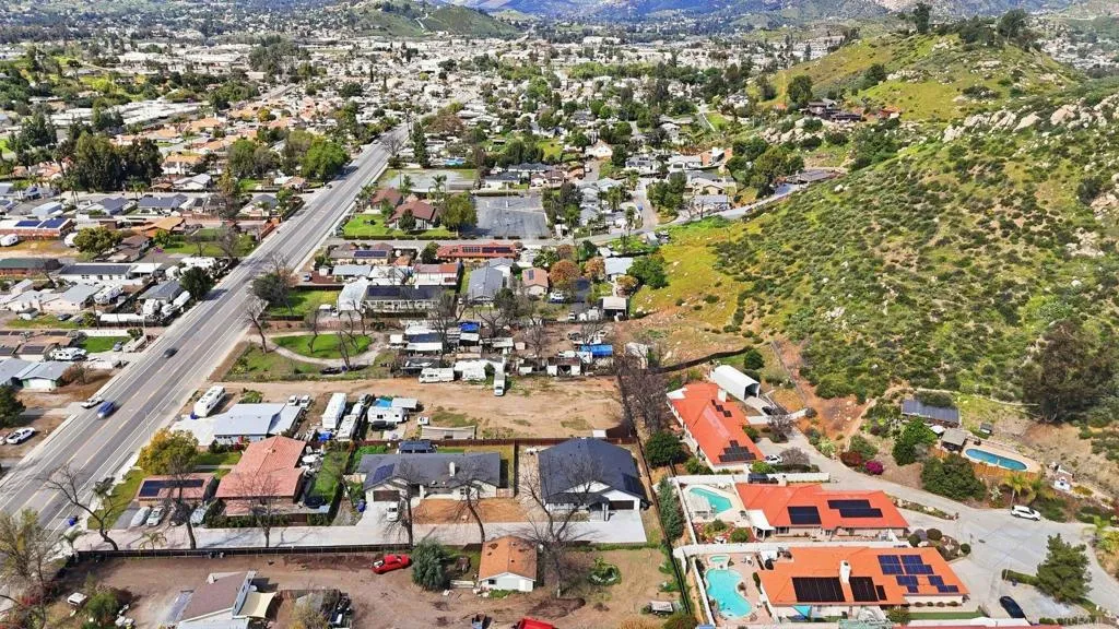 https://cdn.realtyfeed.com/cdn/127/306666929/f4f65d2d592c21e69e3e9f3953a9eaaf.webp