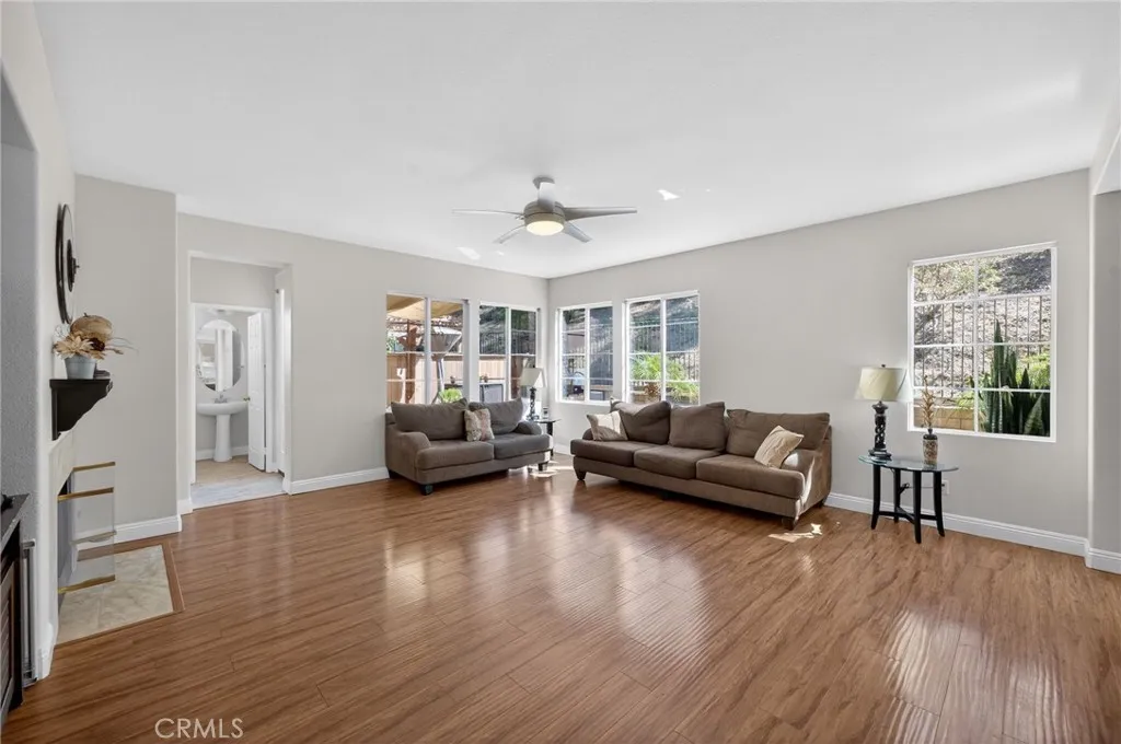 https://cdn.realtyfeed.com/cdn/127/306667022/1d051c3ec9d733bd7ff6ee1c98bd1216.webp