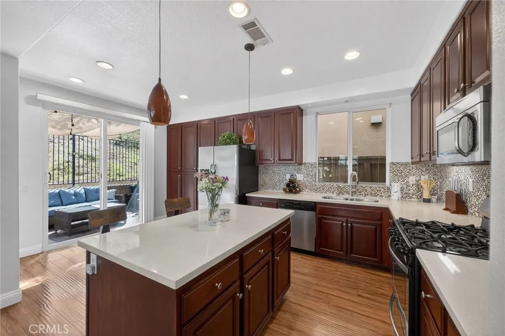 https://cdn.realtyfeed.com/cdn/127/306667022/9b7a294539e13b34e686bfaec7e262a3.webp