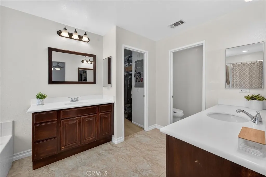 https://cdn.realtyfeed.com/cdn/127/306667022/dbfaae46e7129605699322f3faa3db65.webp