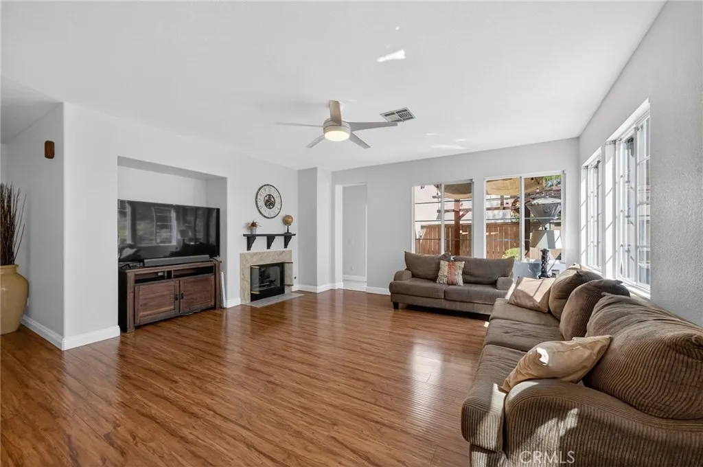 https://cdn.realtyfeed.com/cdn/127/306667022/fc6f130aeec63a08e11f3e32981d6747.webp