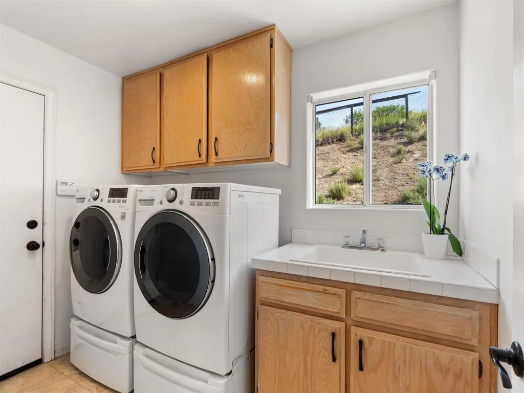 1155 Avenida Azul, San Marcos, CA, 92069
