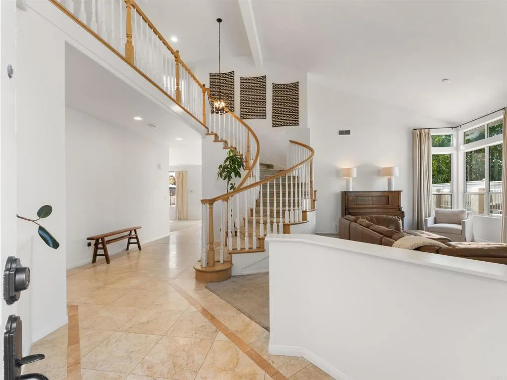 1155 Avenida Azul, San Marcos, CA, 92069