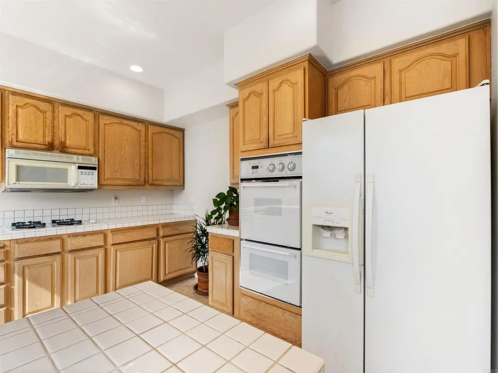 1155 Avenida Azul, San Marcos, CA, 92069