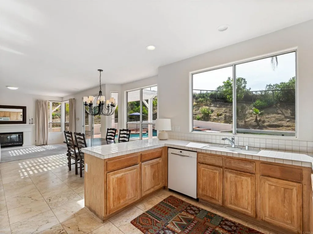 1155 Avenida Azul, San Marcos, CA, 92069