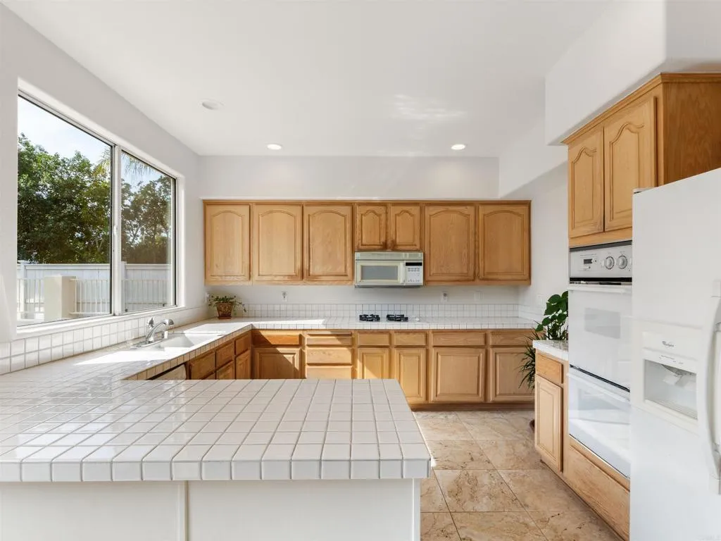 1155 Avenida Azul, San Marcos, CA, 92069